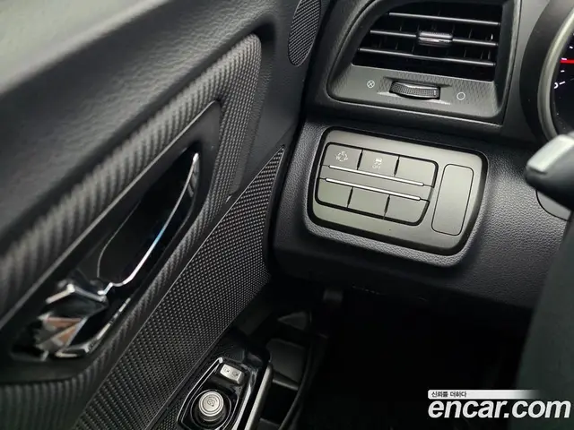 SsangYong TIBOLI 2018 1.6 автомат (гидро), миниатюра 12