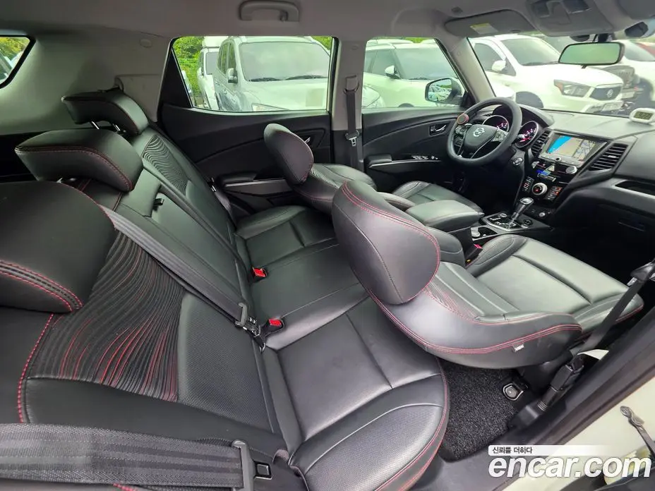 SsangYong TIBOLI 2018 1.6 автомат (гидро), фото 9
