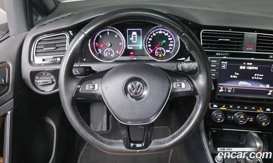 Volkswagen Golf 2015 2.0 автомат (гидро), фото 13