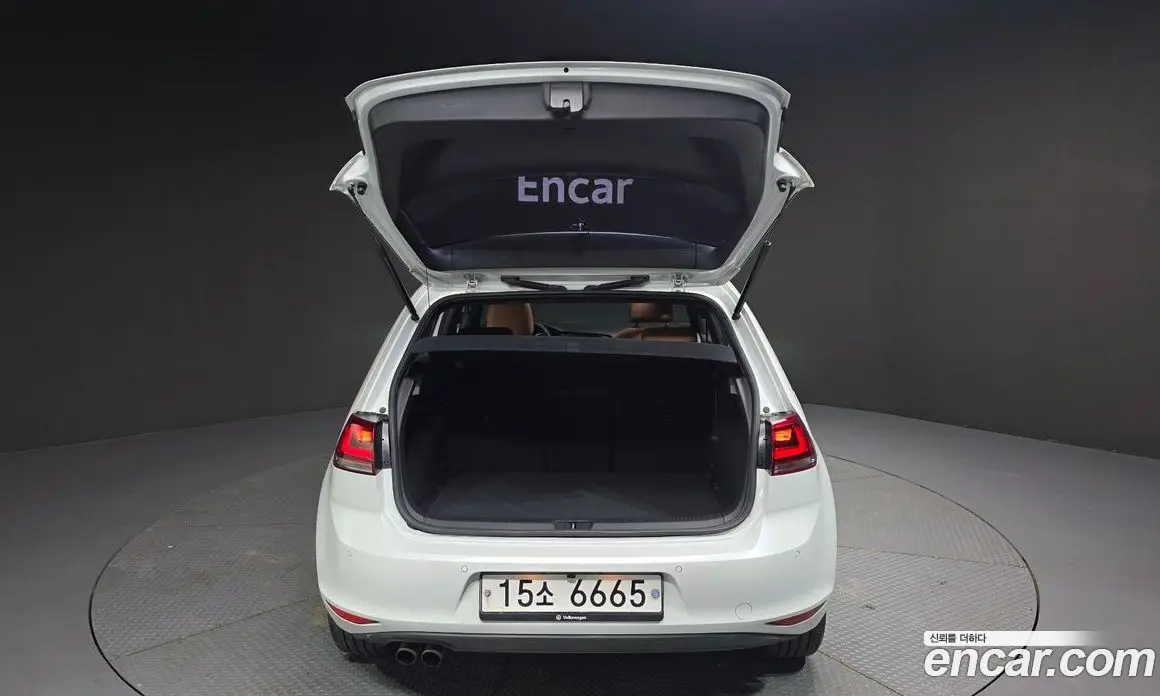 Volkswagen Golf 2015 2.0 автомат (гидро), фото 19