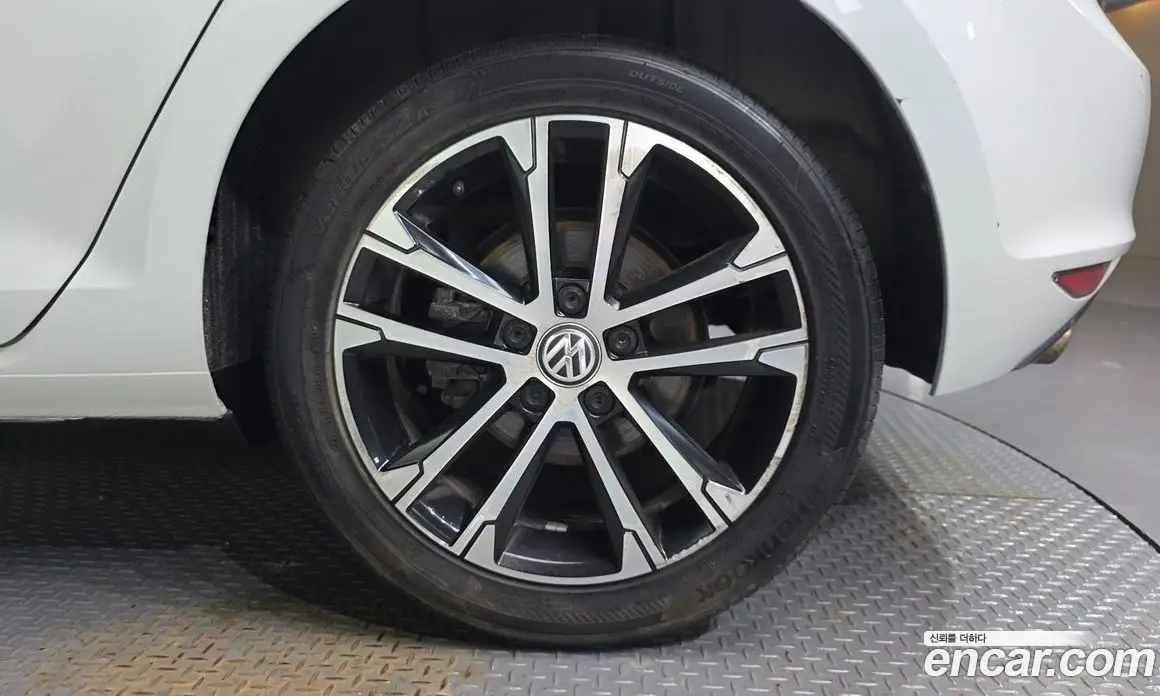 Volkswagen Golf 2015 2.0 автомат (гидро), фото 5