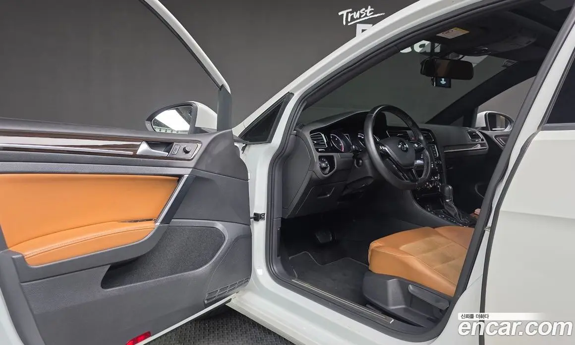 Volkswagen Golf 2015 2.0 автомат (гидро), фото 10