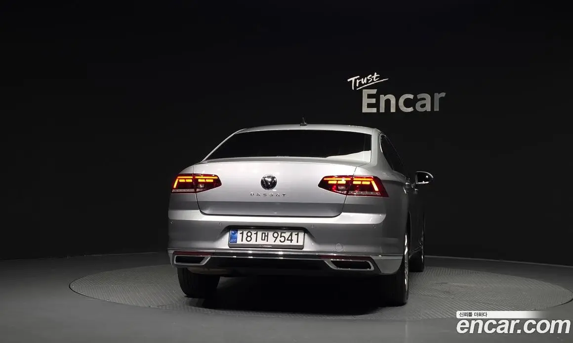 Volkswagen Passat 2021 2.0 автомат (гидро), фото 4 Volkswagen Passat 2021 2.0 автомат (гидро), фото 4