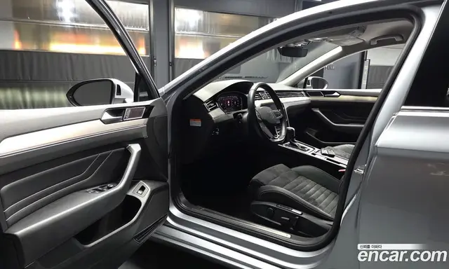Volkswagen Passat 2021 2.0 автомат (гидро), миниатюра 10 Volkswagen Passat 2021 2.0 автомат (гидро), миниатюра 10