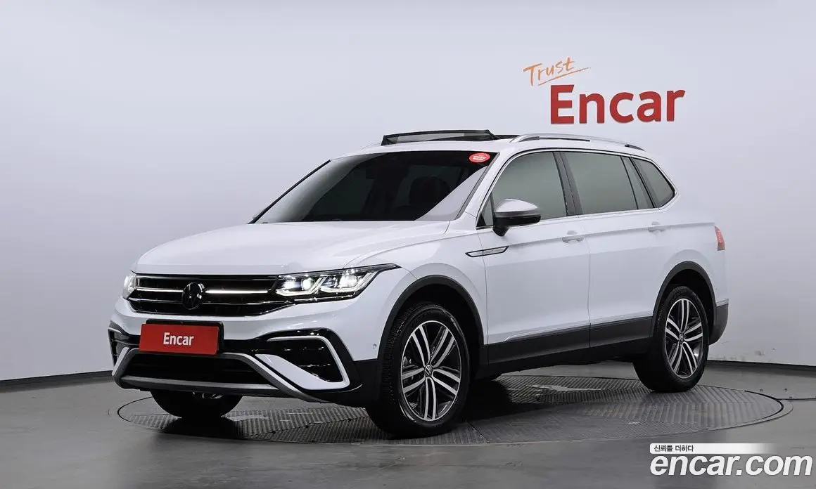Volkswagen Tiguan 2023 2.0 автомат (гидро), фото 1 Volkswagen Tiguan 2023 2.0 автомат (гидро), фото 1