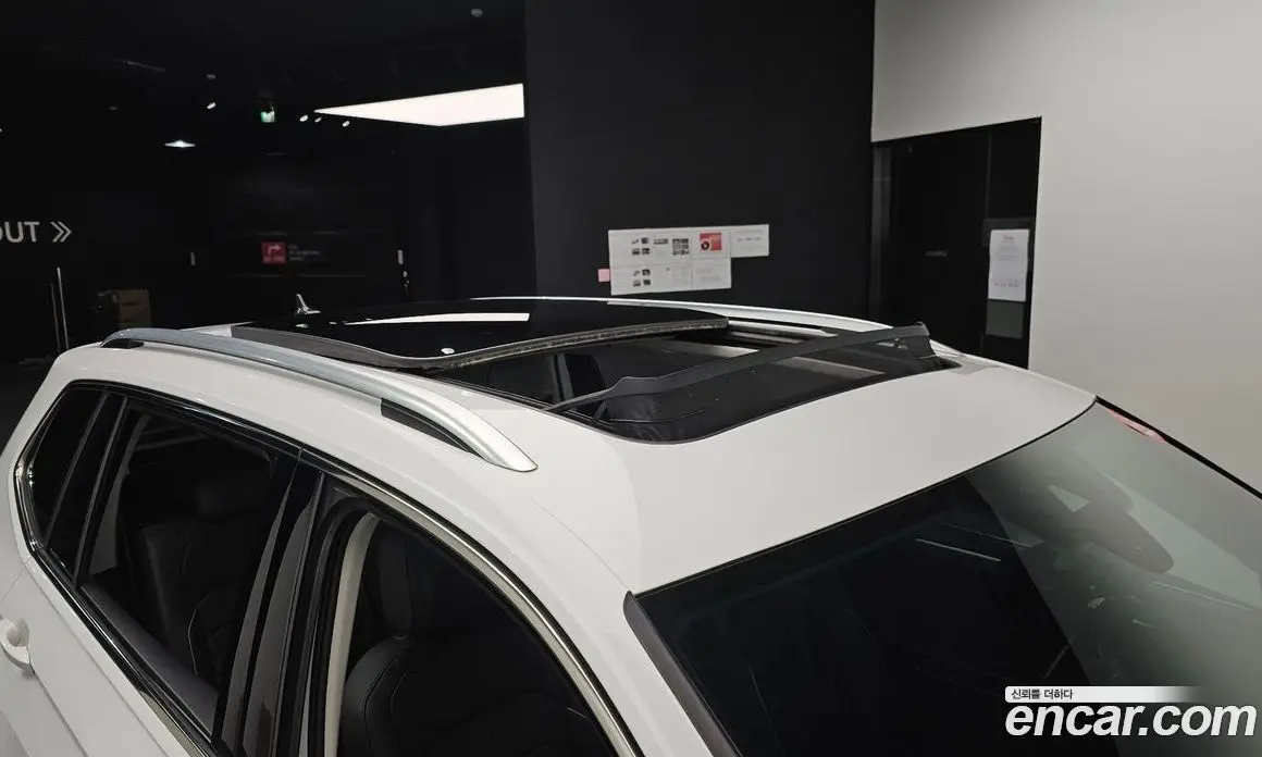 Volkswagen Tiguan 2023 2.0 автомат (гидро), фото 20 Volkswagen Tiguan 2023 2.0 автомат (гидро), фото 20