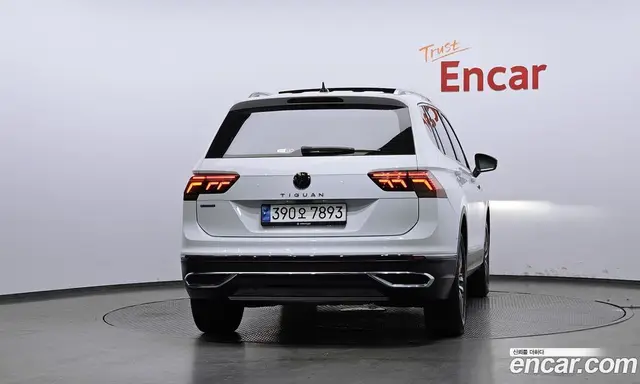 Volkswagen Tiguan 2023 2.0 автомат (гидро), миниатюра 4 Volkswagen Tiguan 2023 2.0 автомат (гидро), миниатюра 4
