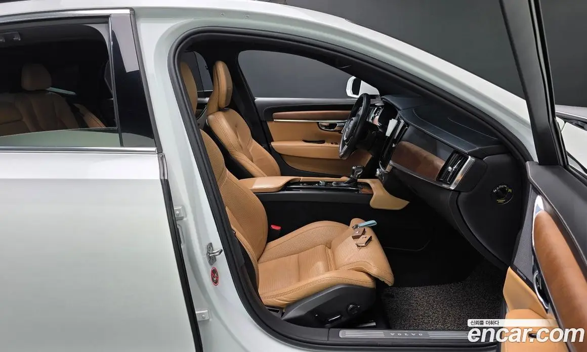 Volvo S90 2019 2.0 автомат (гидро), фото 11 Volvo S90 2019 2.0 автомат (гидро), фото 11
