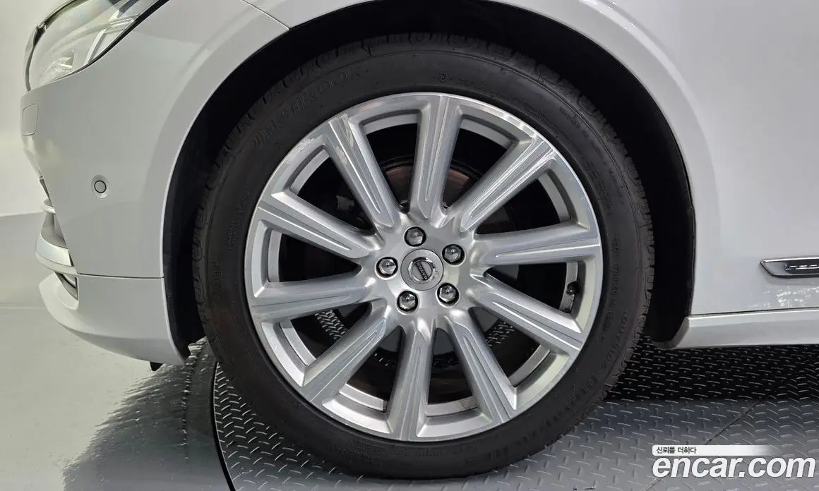 Volvo S90 2019 2.0 автомат (гидро), фото 5 Volvo S90 2019 2.0 автомат (гидро), фото 5