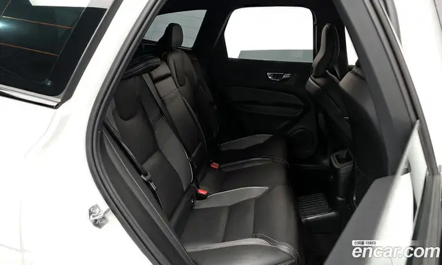 Volvo XC60 2020 2.0 автомат (гидро), миниатюра 12