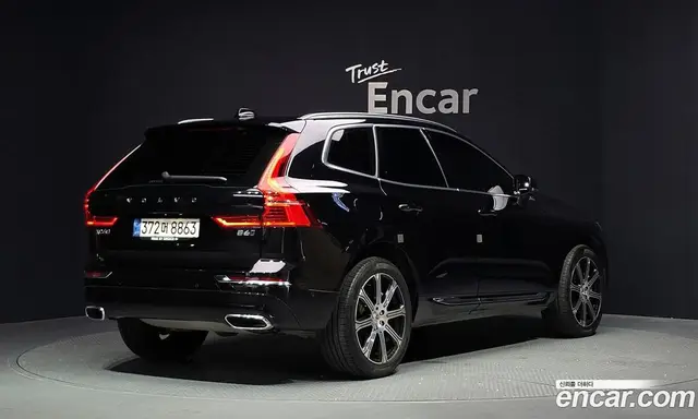 Volvo XC60 2021 2.0 автомат (гидро), миниатюра 2