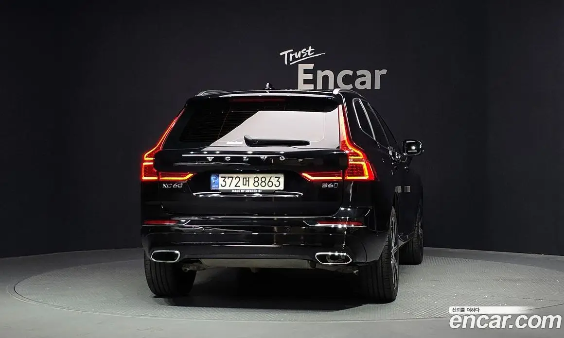 Volvo XC60 2021 2.0 автомат (гидро), фото 4