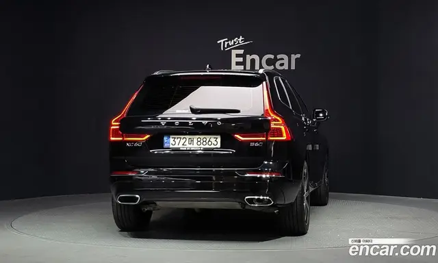 Volvo XC60 2021 2.0 автомат (гидро), миниатюра 4