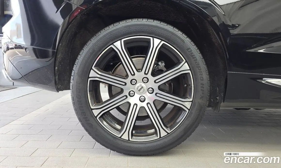 Volvo XC60 2021 2.0 автомат (гидро), фото 5