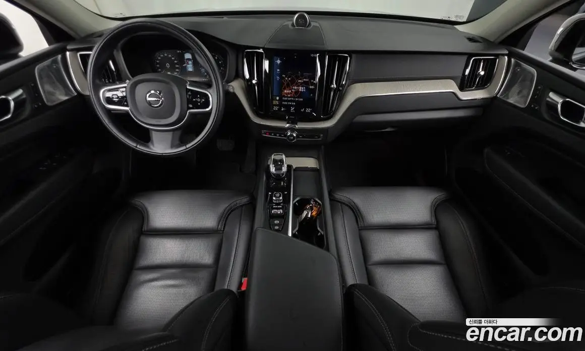 Volvo XC60 2021 2.0 автомат (гидро), фото 7