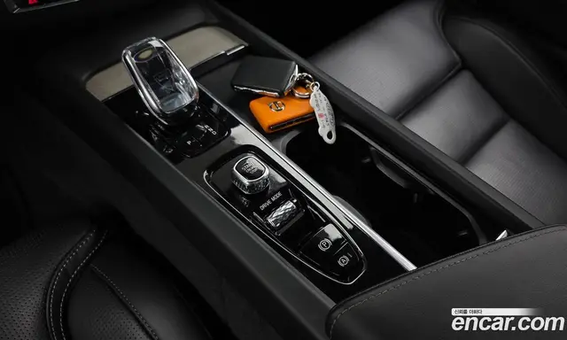 Volvo XC60 2021 2.0 автомат (гидро), миниатюра 9