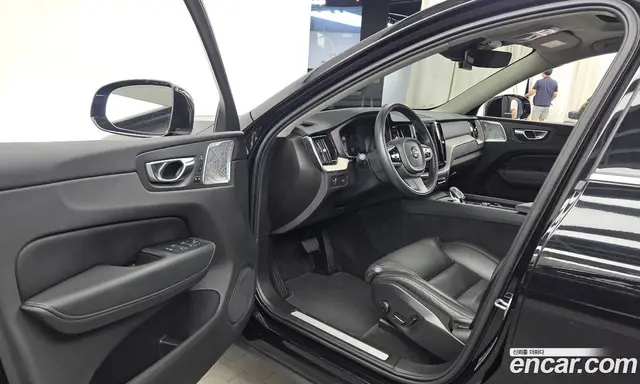 Volvo XC60 2021 2.0 автомат (гидро), миниатюра 10