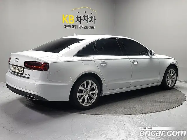 Audi A6 2015 2.0 автомат (гидро), миниатюра 2 Audi A6 2015 2.0 автомат (гидро), миниатюра 2