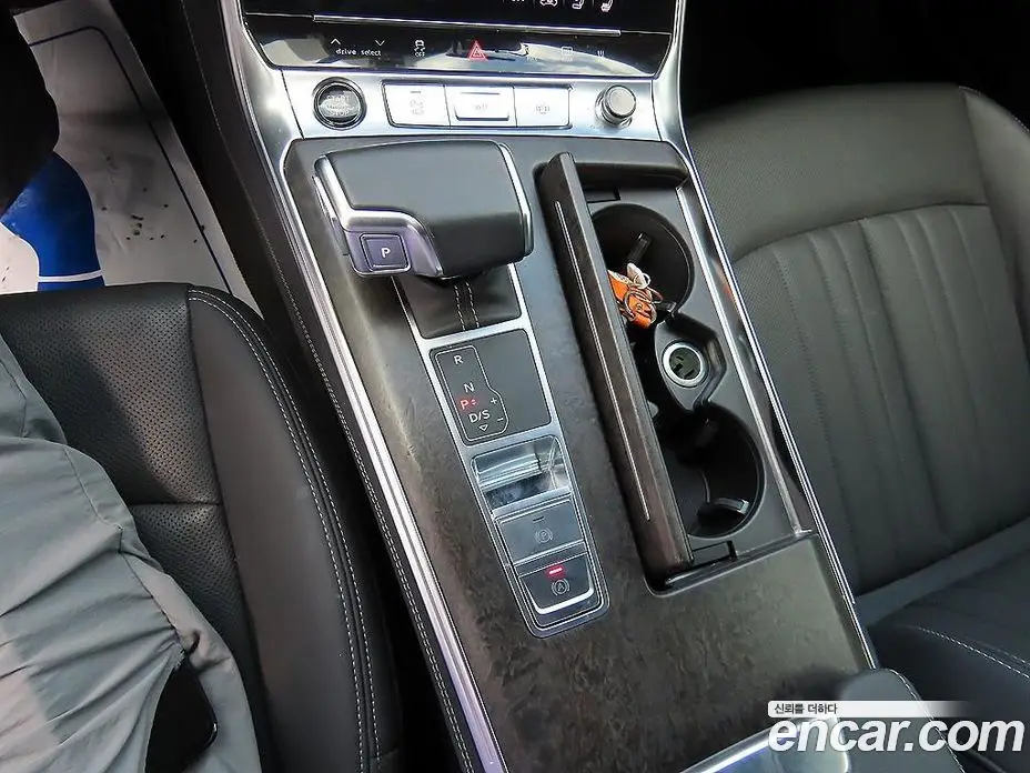 Audi A6 2021 3.0 автомат (гидро), фото 11