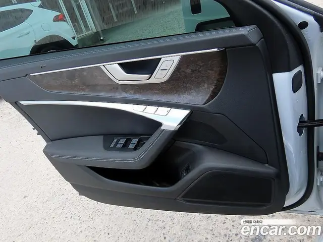 Audi A6 2021 3.0 автомат (гидро), миниатюра 12