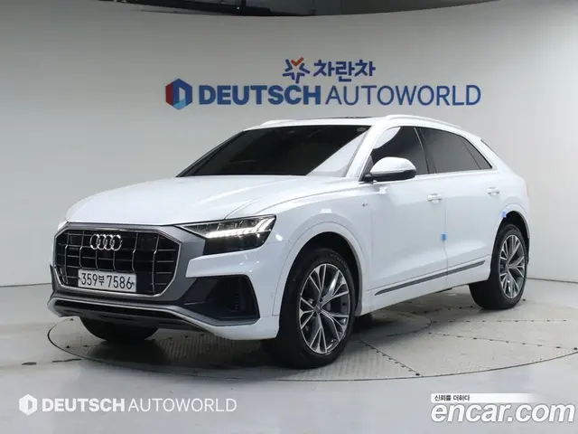 Audi Q8, 2020, 74 131 км