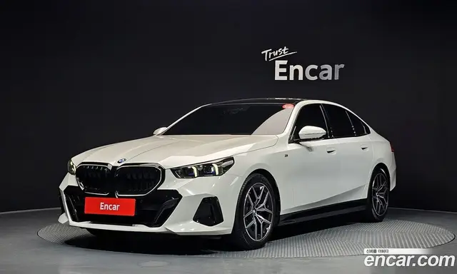 BMW 5 серия, 2024, 27 963 км