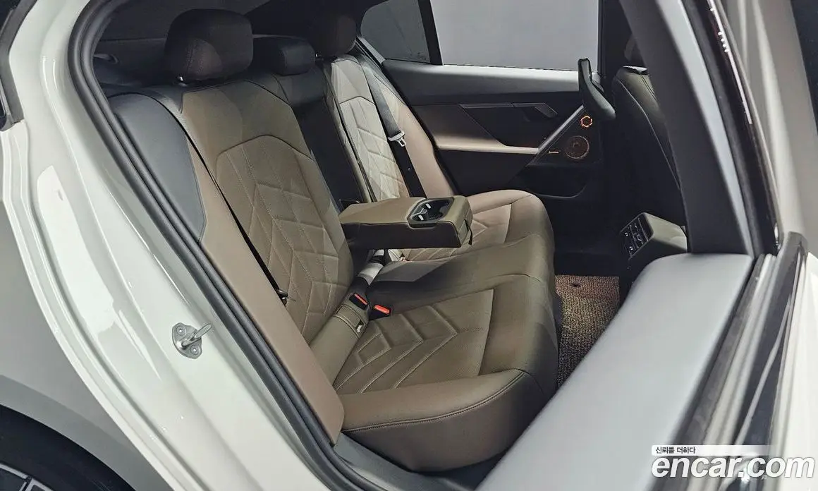 BMW 5 серия 2024 2.0 автомат (гидро), фото 11 BMW 5 серия 2024 2.0 автомат (гидро), фото 11