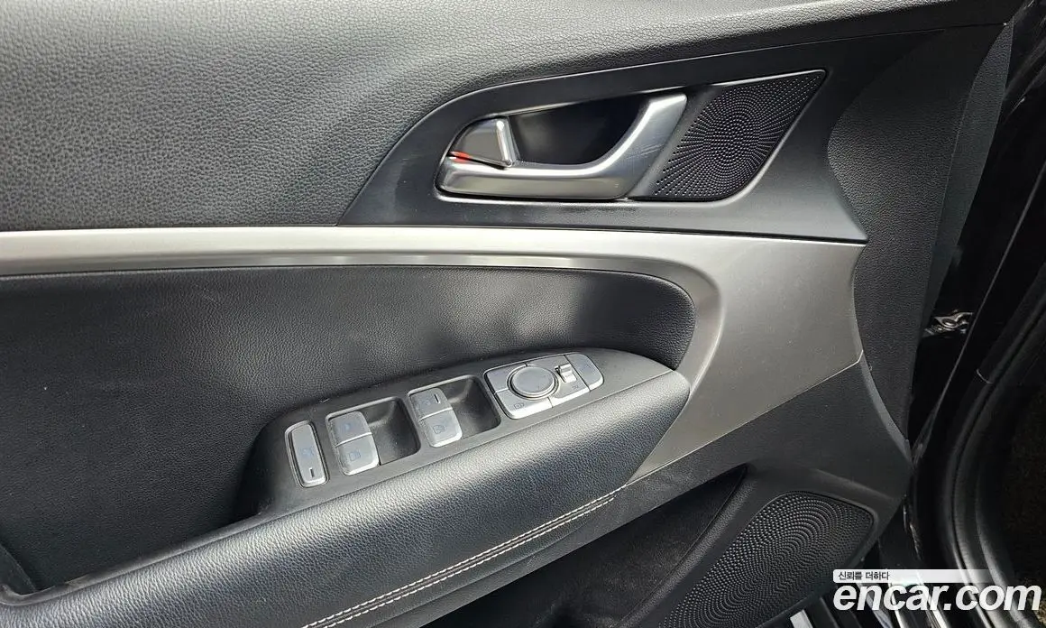 Genesis G70 2017 2.0 автомат (гидро), фото 16