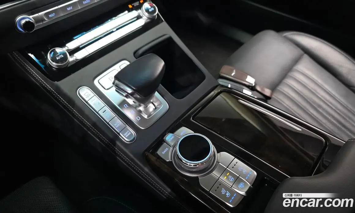 Genesis G90 2018 3.3 автомат (гидро), фото 9 Genesis G90 2018 3.3 автомат (гидро), фото 9