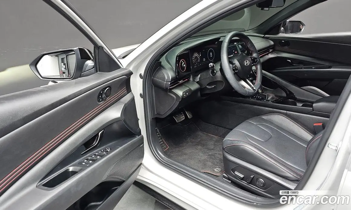 Hyundai Avante 2024 1.6 автомат (гидро), фото 12 Hyundai Avante 2024 1.6 автомат (гидро), фото 12