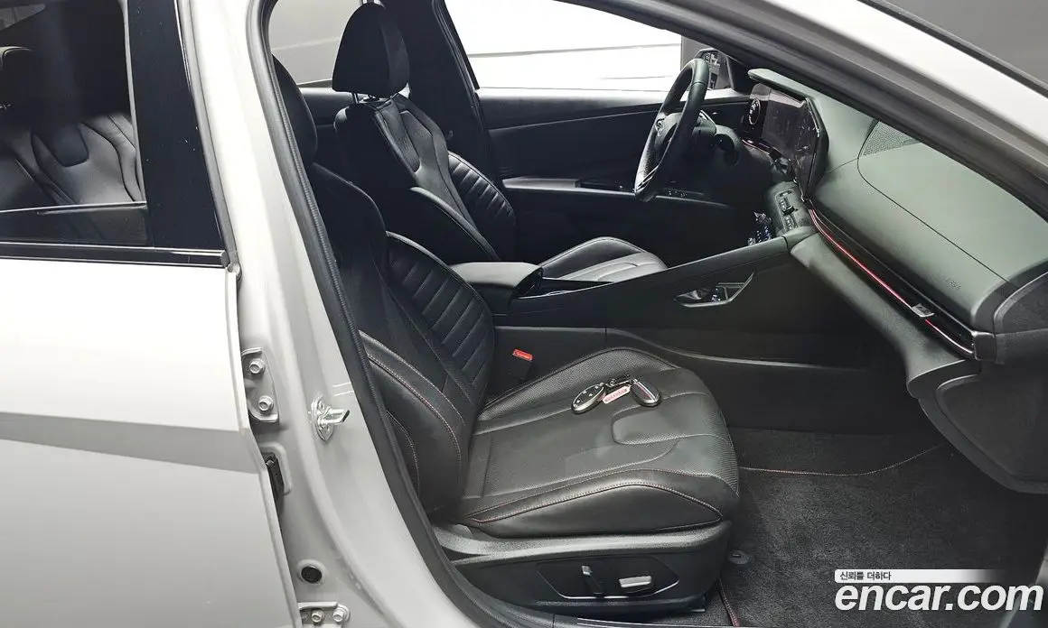 Hyundai Avante 2024 1.6 автомат (гидро), фото 10 Hyundai Avante 2024 1.6 автомат (гидро), фото 10