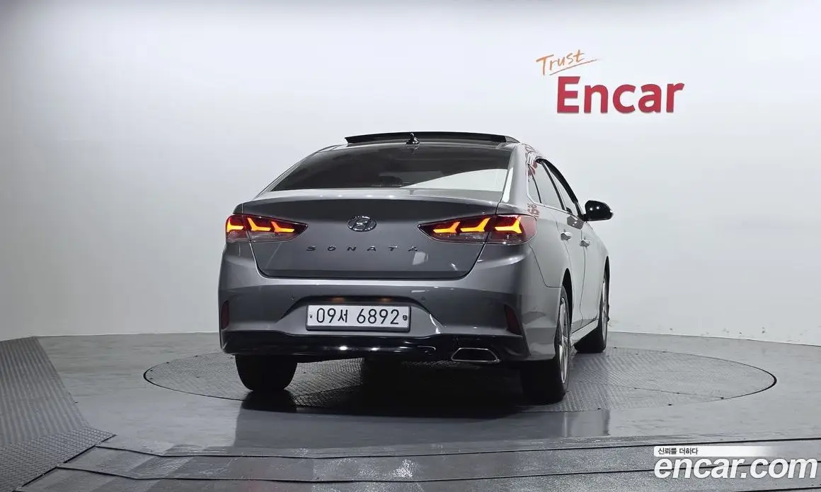 Hyundai Sonata 2018 2.0 автомат (гидро), фото 4