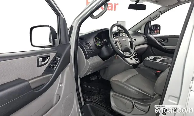 Hyundai Starex 2008 2.5 автомат (гидро), миниатюра 11