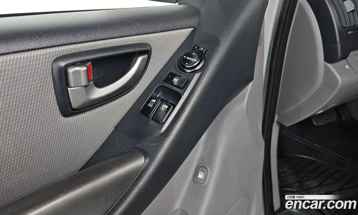 Hyundai Starex 2008 2.5 автомат (гидро), фото 17
