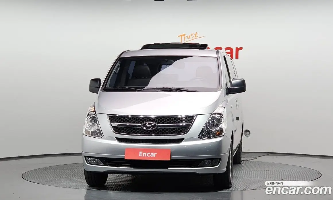 Hyundai Starex 2008 2.5 автомат (гидро), фото 3
