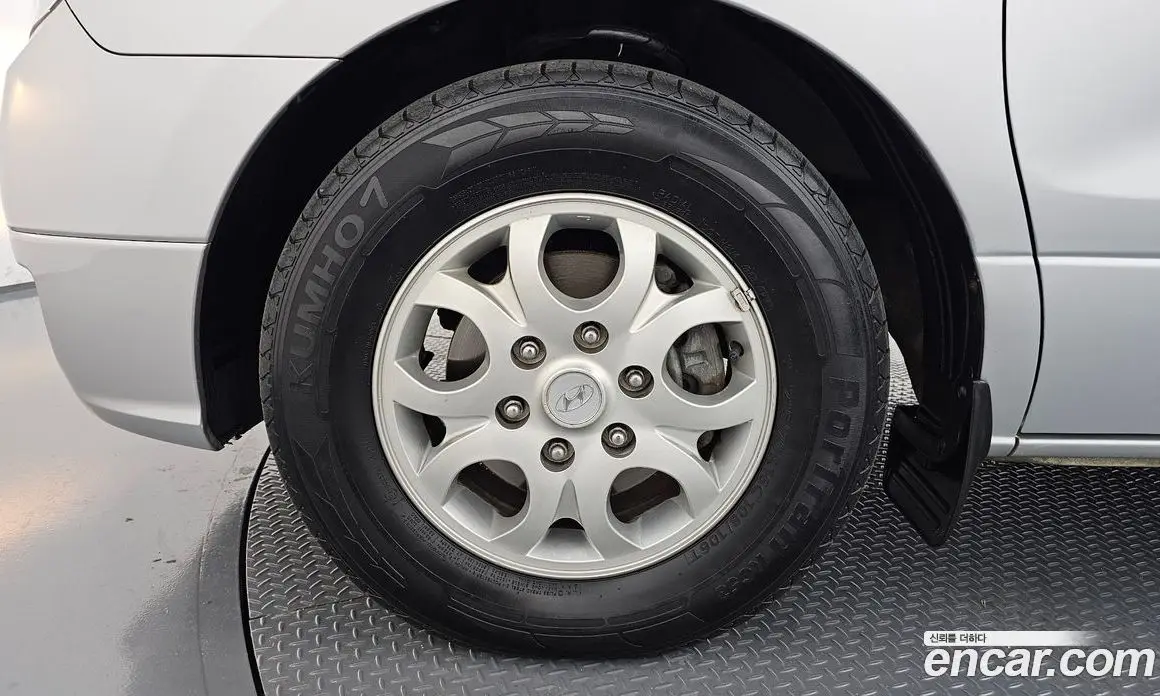 Hyundai Starex 2008 2.5 автомат (гидро), фото 5
