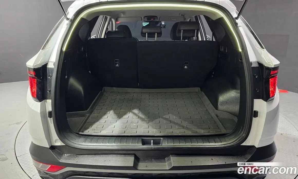 Hyundai Tucson 2023 1.6 автомат (гидро), фото 20