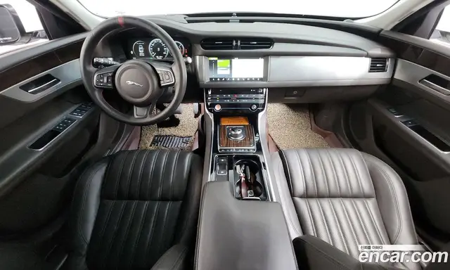 Jaguar XF 2016 2.0 автомат (гидро), миниатюра 7
