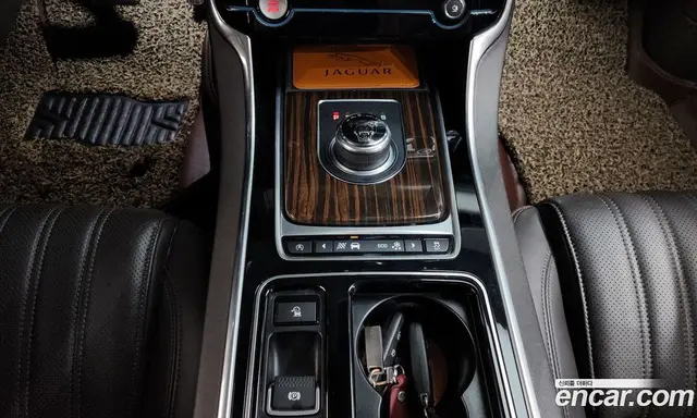 Jaguar XF 2016 2.0 автомат (гидро), миниатюра 9