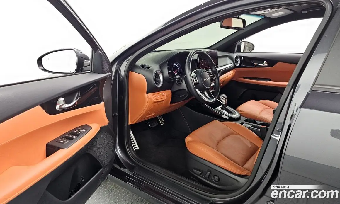 Kia K3 2024 1.6 автомат (гидро), фото 10 Kia K3 2024 1.6 автомат (гидро), фото 10