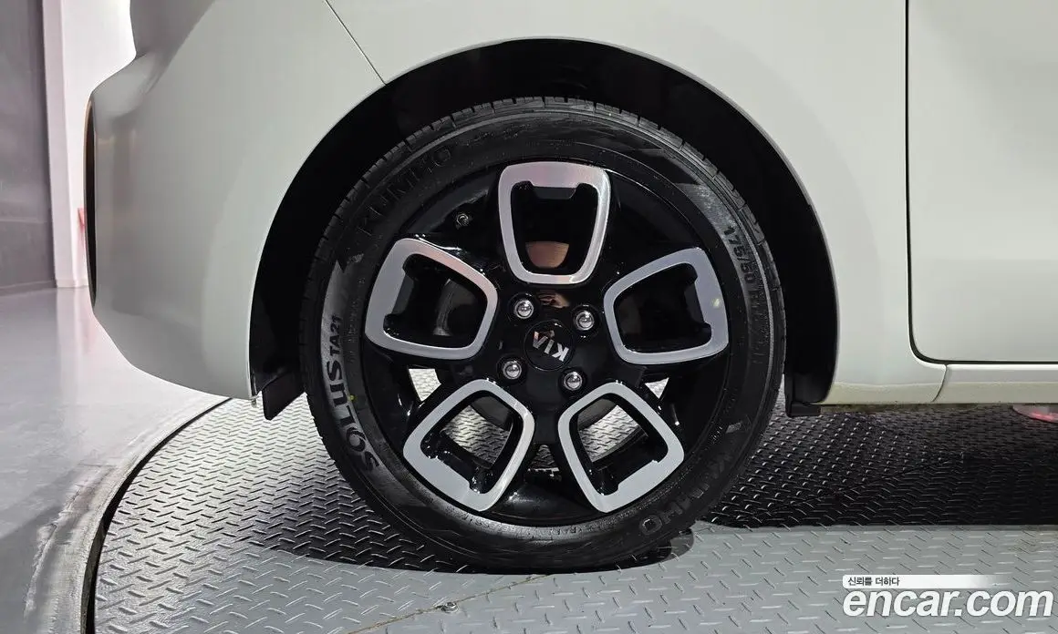 Kia Ray 2018 1.0 автомат (гидро), фото 5