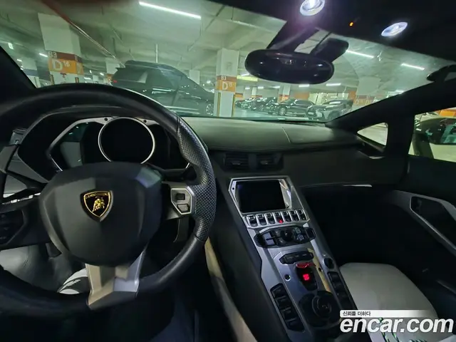 Lamborghini Aventador 2013 6.5 механика, миниатюра 7 Lamborghini Aventador 2013 6.5 механика, миниатюра 7