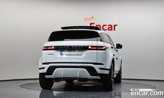 Land Rover Range Rover Evoque 2025 2.0 автомат (гидро), миниатюра 3 Land Rover Range Rover Evoque 2025 2.0 автомат (гидро), миниатюра 3