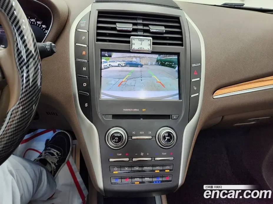 Lincoln MKC 2015 2.0 автомат (гидро), фото 12 Lincoln MKC 2015 2.0 автомат (гидро), фото 12