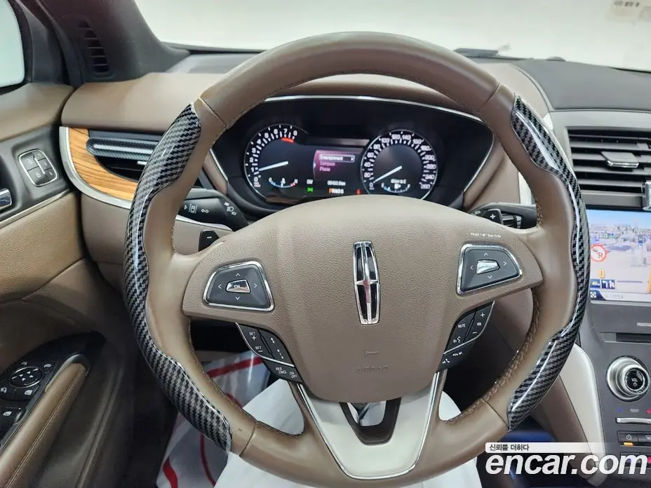 Lincoln MKC 2015 2.0 автомат (гидро), фото 14 Lincoln MKC 2015 2.0 автомат (гидро), фото 14