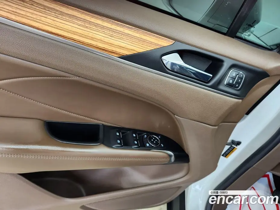 Lincoln MKC 2015 2.0 автомат (гидро), фото 18 Lincoln MKC 2015 2.0 автомат (гидро), фото 18