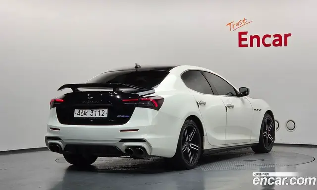 Maserati Ghibli 2014 3.0 автомат (гидро), миниатюра 2