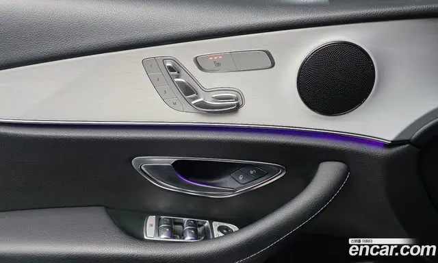 Mercedes-Benz E-Class 2020 2.0 автомат (гидро), миниатюра 12