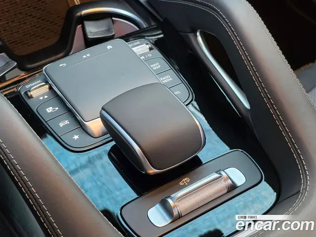 Mercedes-Benz GLE-Class 2024 3.0 автомат (гидро), миниатюра 12