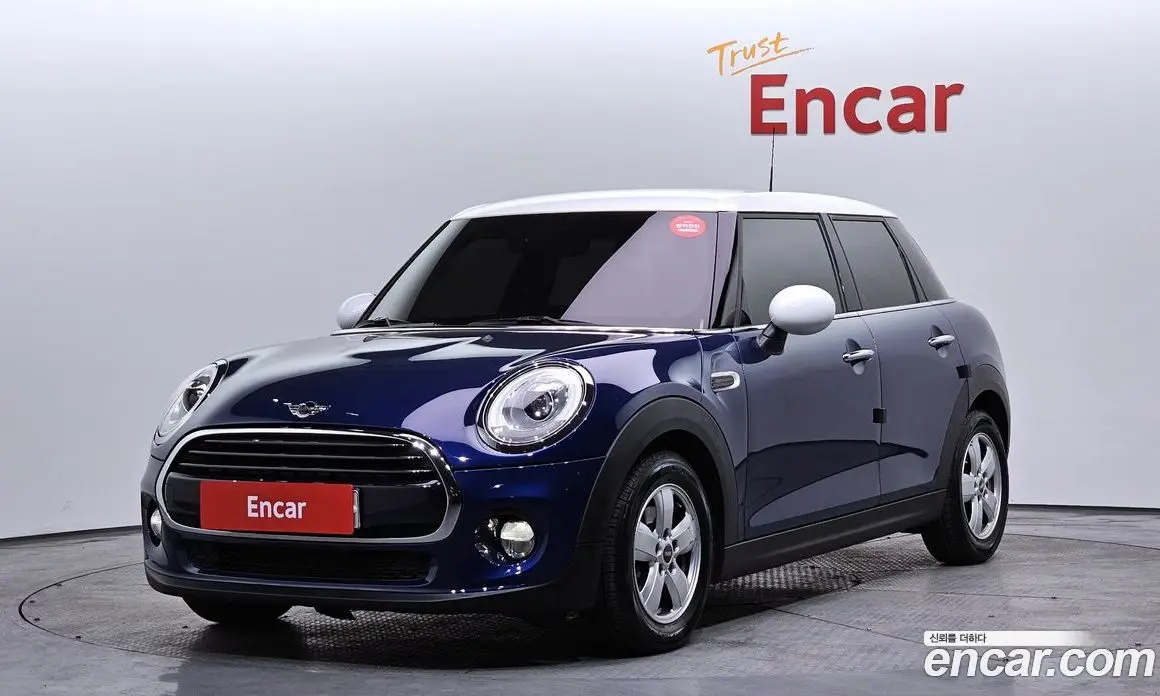 Mini Cooper 2017 1.5 автомат (гидро), фото 1 Mini Cooper 2017 1.5 автомат (гидро), фото 1